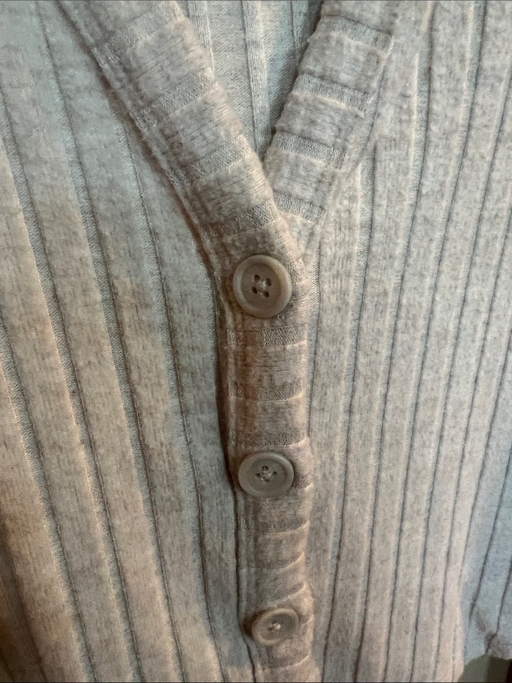 Universal Thread Beige Ribbed V-Neck Button Cardigan - Picture 3 of 9